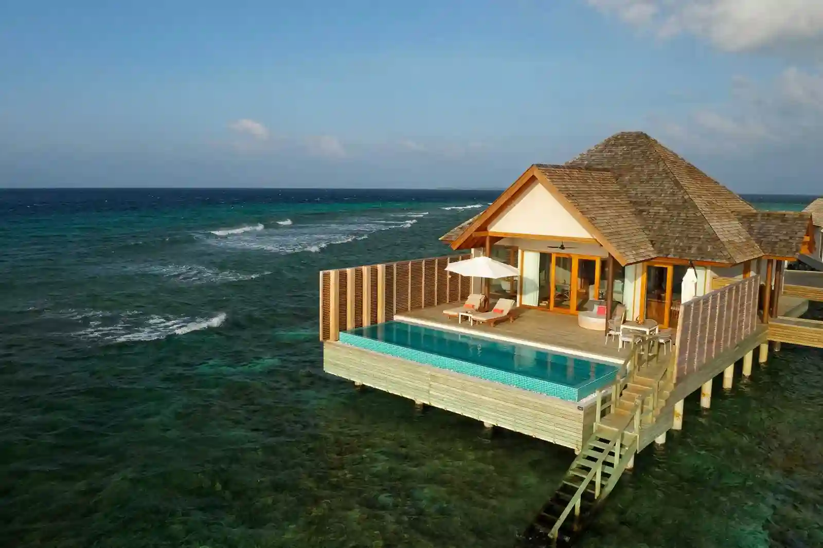 Emerald Faarufushi Resort & Spa-1